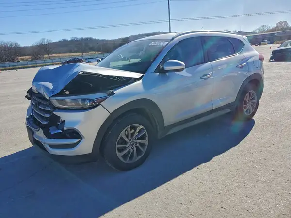 KM8J3CA48JU710638 2018 HYUNDAI TUCSON - Image 1
