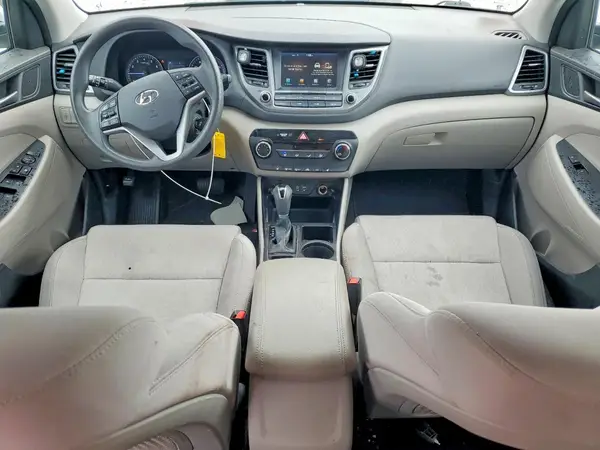 KM8J3CA48JU713524 2018 HYUNDAI TUCSON - Image 8