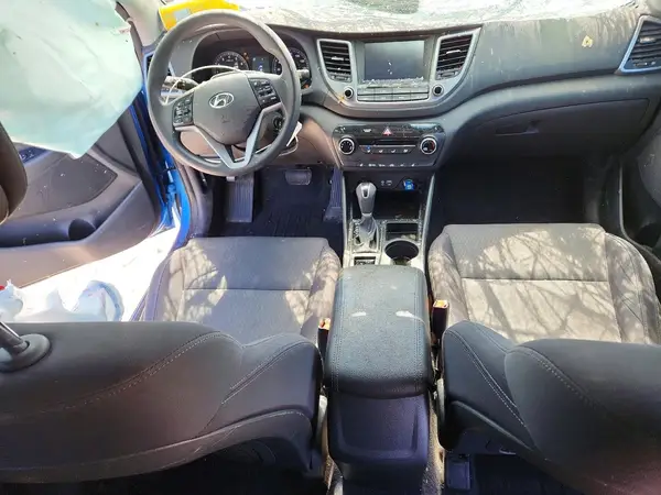 KM8J3CA48JU720229 2018 HYUNDAI TUCSON - Image 8