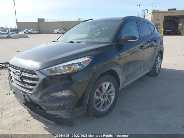 KM8J3CA48JU727973 2018 HYUNDAI TUCSON - Image 2