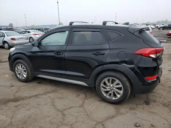 KM8J3CA48JU730906 2018 HYUNDAI TUCSON - Image 2
