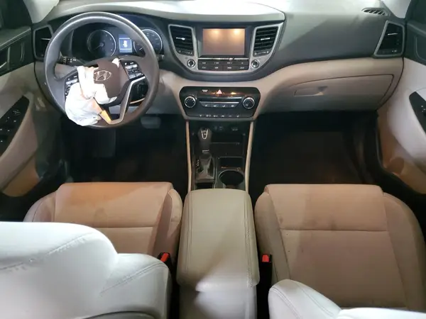 KM8J3CA48JU743333 2018 HYUNDAI TUCSON - Image 8
