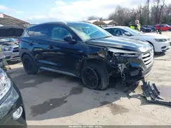 KM8J3CA48JU747947 2018 HYUNDAI TUCSON