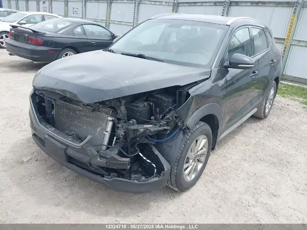 KM8J3CA48JU775408 2018 HYUNDAI TUCSON - Image 2