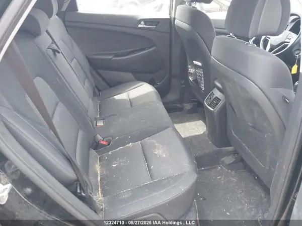 KM8J3CA48JU775408 2018 HYUNDAI TUCSON - Image 8
