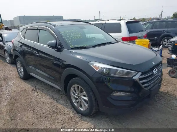 KM8J3CA48JU775683 2018 HYUNDAI TUCSON - Image 1