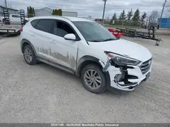 KM8J3CA48JU777417 2018 HYUNDAI TUCSON