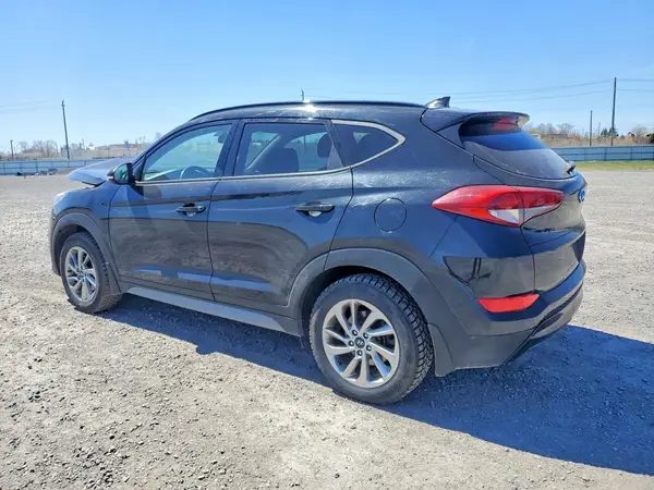 KM8J3CA48JU783329 2018 HYUNDAI TUCSON - Image 2