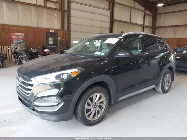 KM8J3CA48JU809332 2018 HYUNDAI TUCSON - Image 2