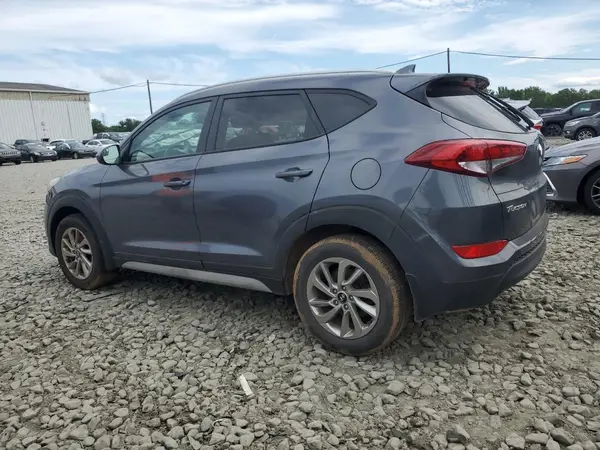 KM8J3CA48JU811520 2018 HYUNDAI TUCSON - Image 2