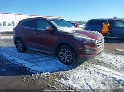 KM8J3CA48JU832397 2018 HYUNDAI TUCSON
