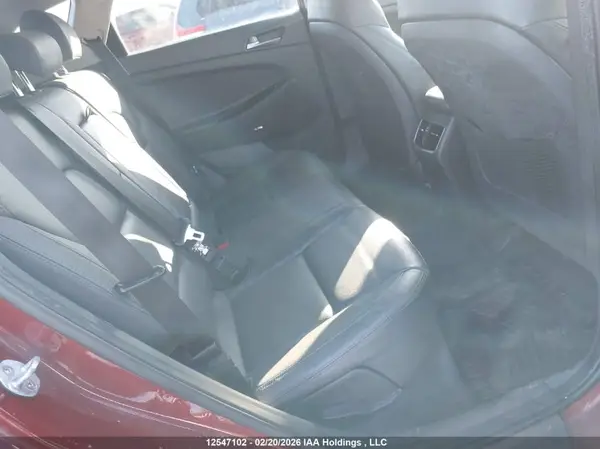 KM8J3CA48JU832397 2018 HYUNDAI TUCSON - Image 8