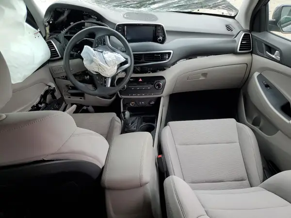 KM8J3CA48KU023600 2019 HYUNDAI TUCSON - Image 8