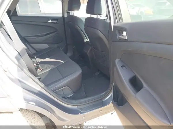 KM8J3CA48KU051221 2019 HYUNDAI TUCSON - Image 8