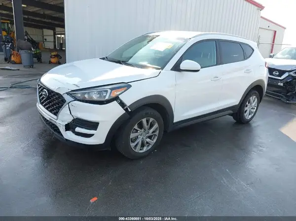 KM8J3CA48KU066186 2019 HYUNDAI TUCSON - Image 2