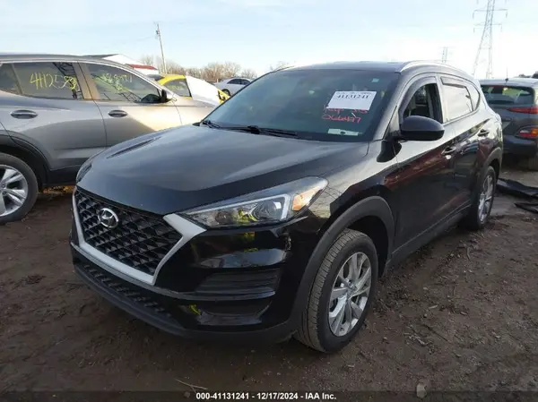 KM8J3CA48KU066477 2019 HYUNDAI TUCSON - Image 2