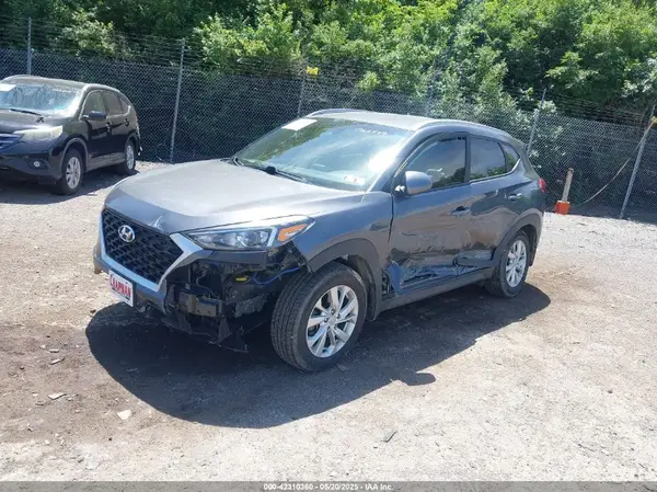 KM8J3CA48KU066849 2019 HYUNDAI TUCSON - Image 2