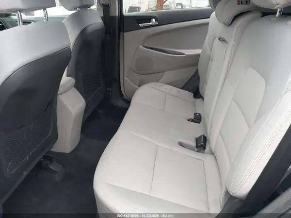 KM8J3CA48KU878605 2019 HYUNDAI TUCSON - Image 8