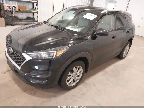 KM8J3CA48KU917189 2019 HYUNDAI TUCSON - Image 2