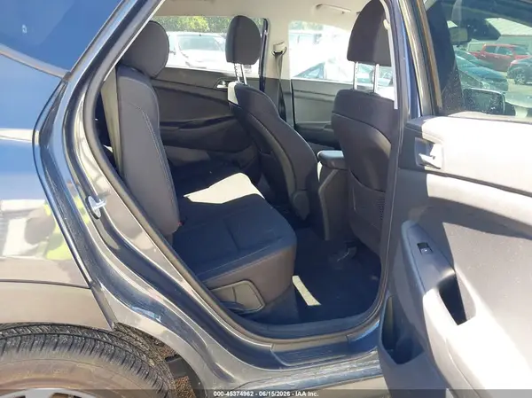 KM8J3CA48KU985766 2019 HYUNDAI TUCSON - Image 8