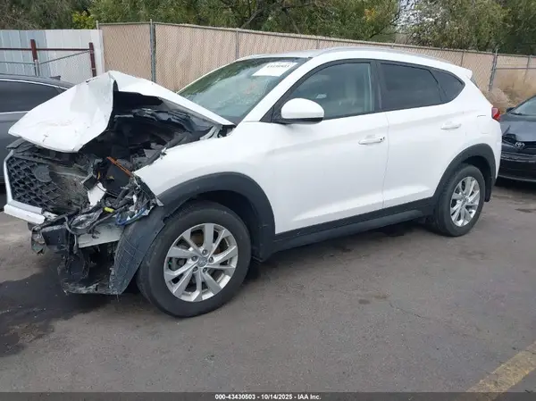 KM8J3CA48LU092496 2020 HYUNDAI TUCSON - Image 2