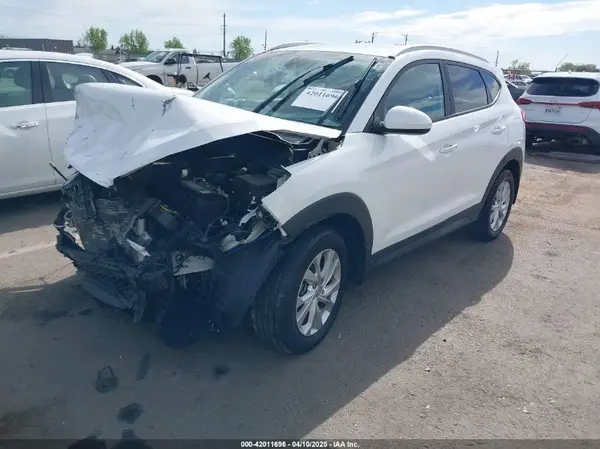 KM8J3CA48LU145066 2020 HYUNDAI TUCSON - Image 2