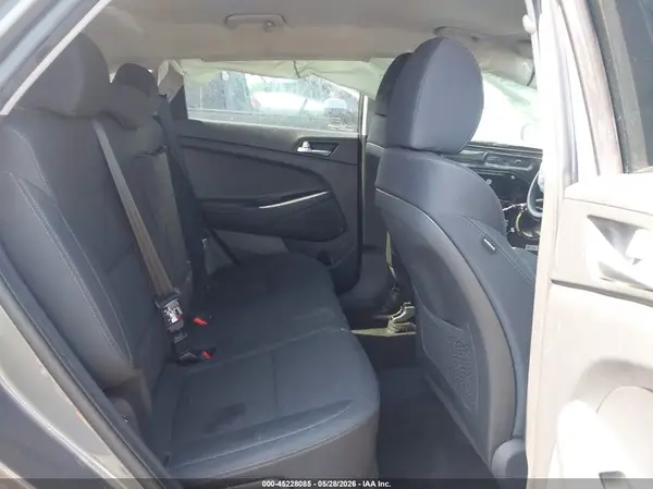 KM8J3CA48LU245796 2020 HYUNDAI TUCSON - Image 8