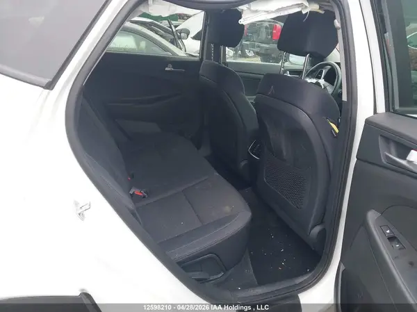 KM8J3CA48MU340344 2021 HYUNDAI TUCSON - Image 8
