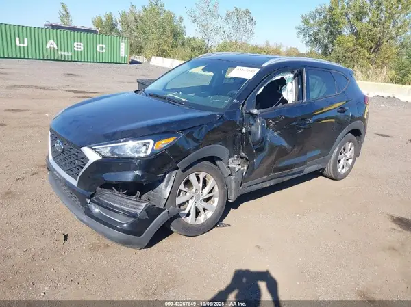 KM8J3CA48MU364093 2021 HYUNDAI TUCSON - Image 2