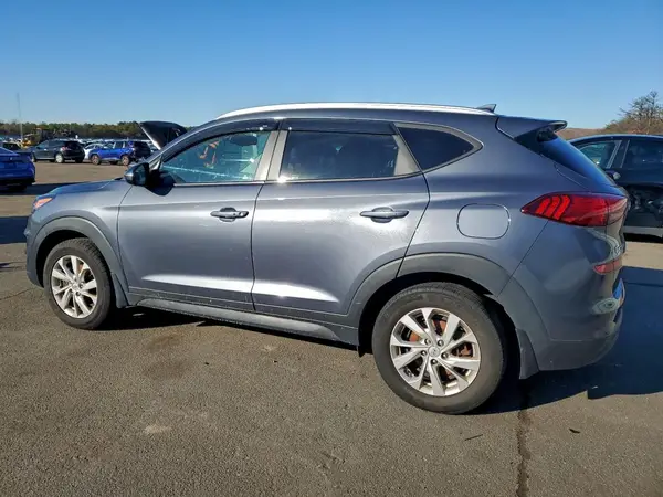 KM8J3CA48MU389365 2021 HYUNDAI TUCSON - Image 2