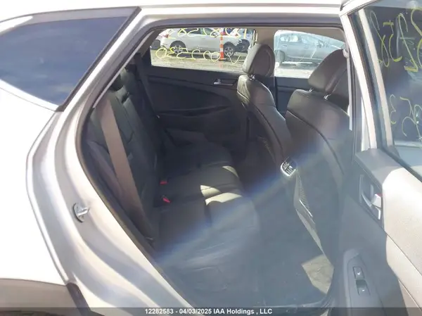 KM8J3CA49GU022530 2016 HYUNDAI TUCSON - Image 8