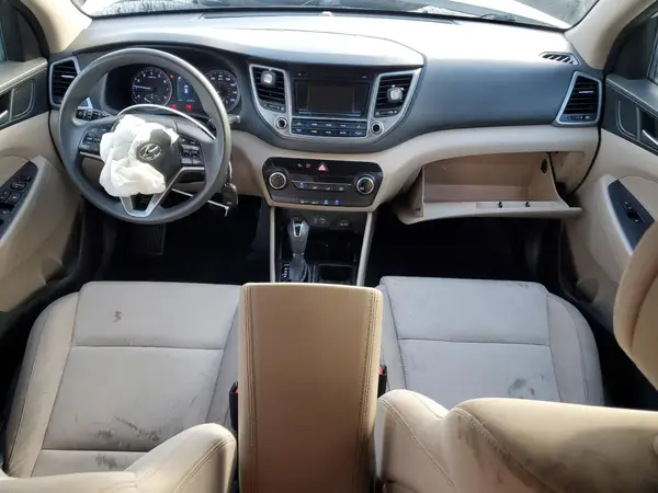 KM8J3CA49GU039473 2016 HYUNDAI TUCSON - Image 8