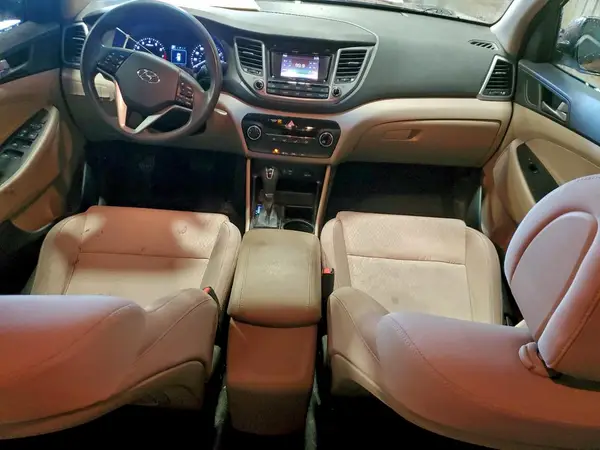 KM8J3CA49GU060579 2016 HYUNDAI TUCSON - Image 8