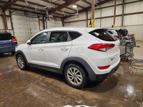 KM8J3CA49GU066883 2016 HYUNDAI TUCSON - Image 2