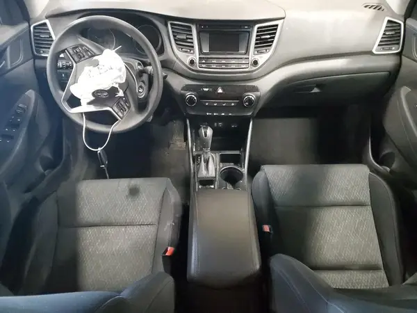 KM8J3CA49GU082811 2016 HYUNDAI TUCSON - Image 8
