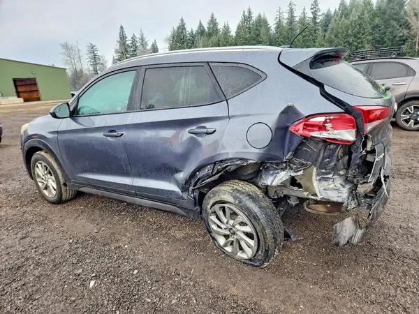 KM8J3CA49GU105620 2016 HYUNDAI TUCSON - Image 2