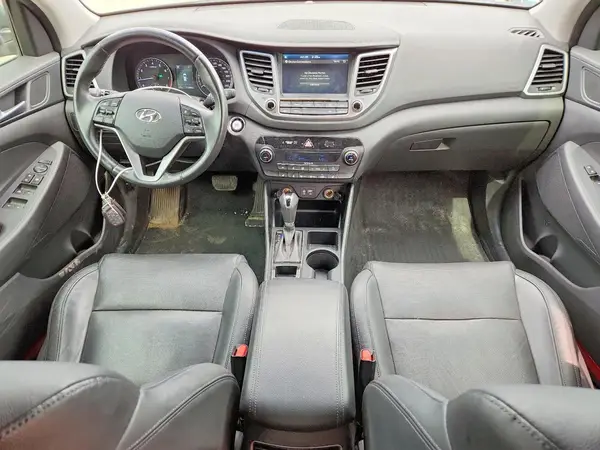 KM8J3CA49GU107285 2016 HYUNDAI TUCSON - Image 8