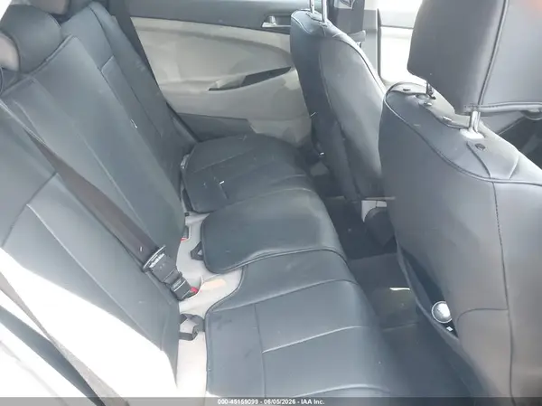 KM8J3CA49GU127519 2016 HYUNDAI TUCSON - Image 8