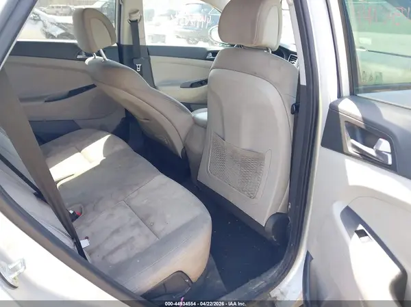 KM8J3CA49GU130436 2016 HYUNDAI TUCSON - Image 8