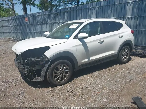 KM8J3CA49GU130677 2016 HYUNDAI TUCSON - Image 2