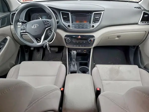 KM8J3CA49GU135281 2016 HYUNDAI TUCSON - Image 8