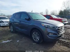 KM8J3CA49GU151903 2016 HYUNDAI TUCSON