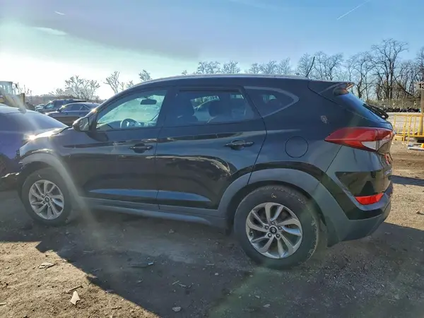 KM8J3CA49GU161802 2016 HYUNDAI TUCSON - Image 2
