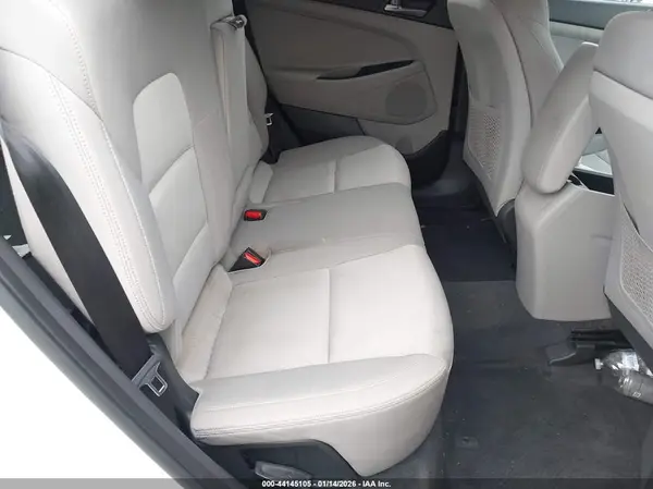 KM8J3CA49GU164943 2016 HYUNDAI TUCSON - Image 8