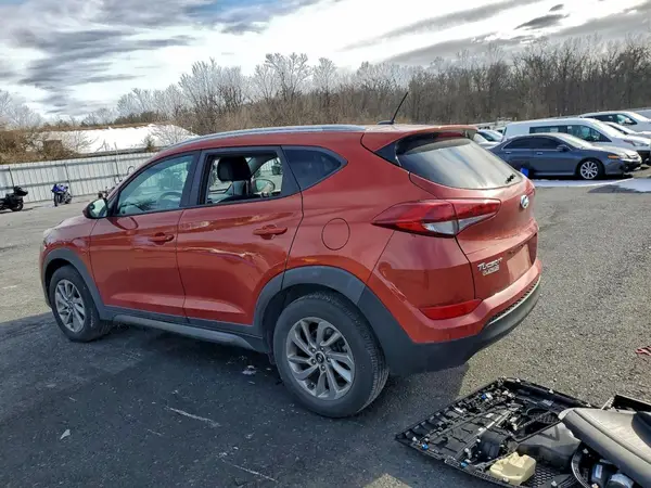 KM8J3CA49GU181368 2016 HYUNDAI TUCSON - Image 2