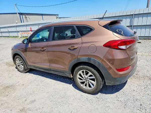 KM8J3CA49GU197022 2016 HYUNDAI TUCSON - Image 2