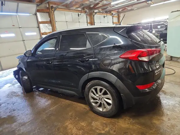 KM8J3CA49GU221092 2016 HYUNDAI TUCSON - Image 2