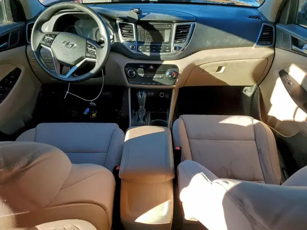 KM8J3CA49GU226096 2016 HYUNDAI TUCSON - Image 8