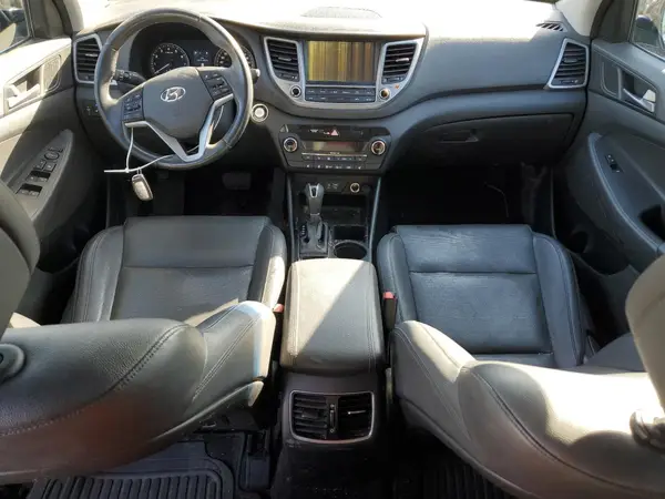 KM8J3CA49GU242072 2016 HYUNDAI TUCSON - Image 8