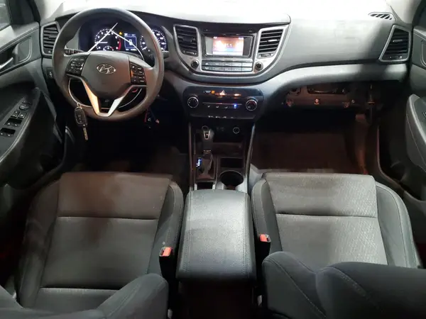 KM8J3CA49HU263246 2017 HYUNDAI TUCSON - Image 8